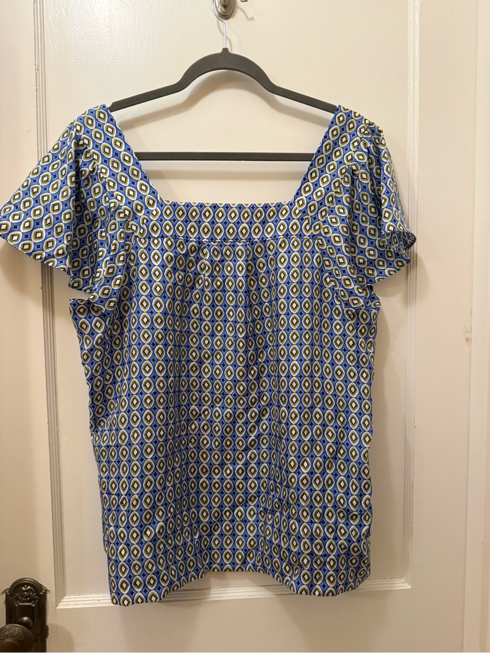 Banana Republic Silk Geometric Print Blouse